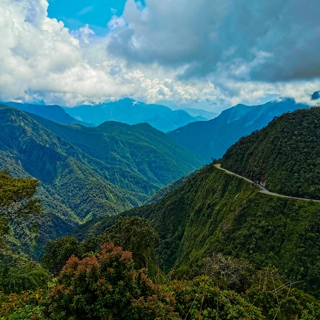 trek bolivie route yungas