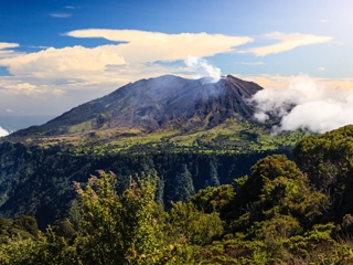 autotour costa rica turrialba volcan