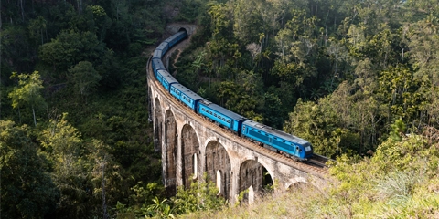 Sri Lanka en moto Nine Arch Bridge
